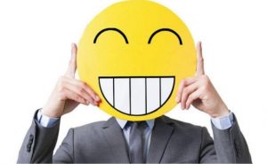 Por decreto ser feliz es obligatorio en una ciudad de Francia