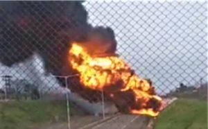 Se incendió un camión cisterna en la Autovía 14 cerca de Mocoretá