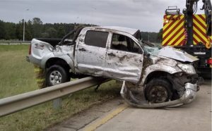 Despiste y posterior vuelco en la Autovía Gervasio Artigas