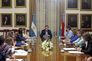 Centralizan las decisiones para el control del coronavirus