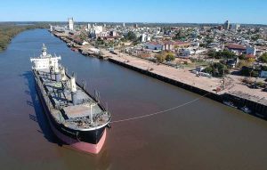 Un nuevo buque ultramarino ingresó al puerto de Concepción del Uruguay bajo estrictos protocolos