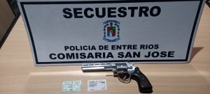 DETENIDO EN ESTADO DE EBRIEDAD Y PORTANDO UN ARMA DE FUEGO.
