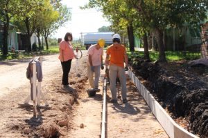 Avanza la obra de cordón cuneta en calle Alvear