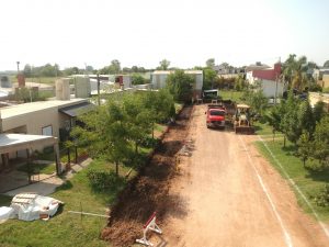 Villa Elisa: Inició la construcción de cordón cuneta en calle El Chañar