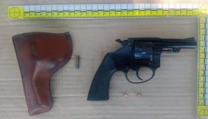Secuestro de un arma en Colón