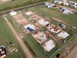 Avanza la construcción de 18 Viviendas de IAPV en Villa Elisa