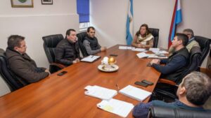 COORDINAN TAREAS VIALES PARA CAMINOS DEL DEPARTAMENTO URUGUAY