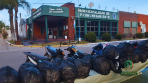 SE ENTREGARON CASCOS PARA MOTOS