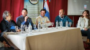 CHARLA FLUIDA ENTRE VIALIDAD, EMPRESA Y VECINOS ACERCA DE LA RP N°23