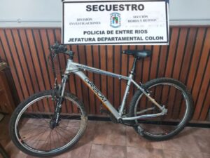 Se iniciaron actuaciones para establecer procedencia de una bicicleta encontrada en la vía pública