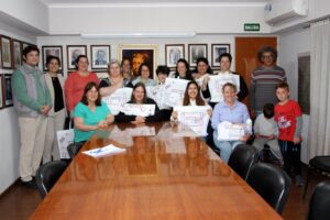 Villa Elisa: Emprendedoras recibieron tablets para fortalecer sus proyectos en marcha