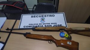 San José: En allanamiento por una causa de violencia familiar se secuestró dos armas