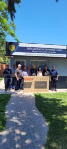 Asociación de hoteleros y gastronómicos de Colón entregó a la Jefatura Departamental un Smart Tv 65”
