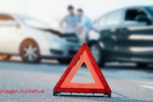 Accidente sobre ruta 135: una motociclista resultó con lesiones leves