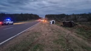 Choque entre dos autos sobre ruta 130