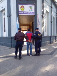 Personal de Comisaría San José detuvo a un hombre con pedido de captura, librado por el Juzgado de garantías de la Paz