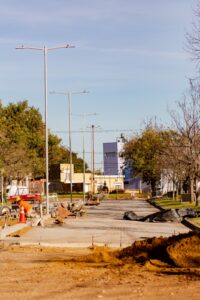 La obra de Avenida Libertad de Villa Elisa avanza en la rotonda de Olavarría