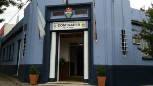 Hallan motocicleta abandonada en Villa Elisa