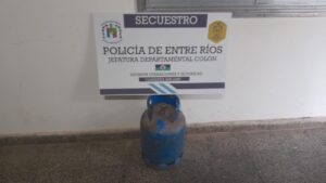 San José: Secuestro de una garrafa para establecer procedencia y propiedad.