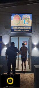 Allanamiento, secuestro de elementos, plantas de marihuana y detención.