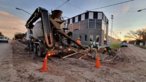 Se construye una nueva bicisenda sobre Bulevar Guex en Villa Elisa