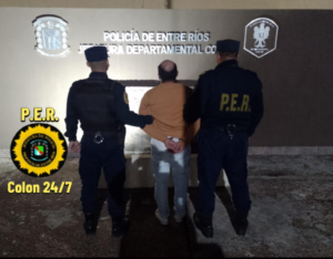 Hombre aprehendido por resistencia a la autoridad luego de una disputa familiar.