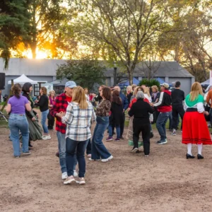 Exitosa Fiesta del Inmigrante en Villa Elisa