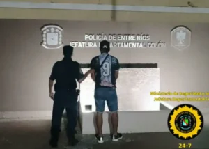 Hombre Aprehendido por agredir a su pareja