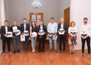 Pronunciamiento recibió cascos homologados para motociclistas