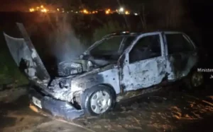 San José: Incendio de Automóvil en la vía pública