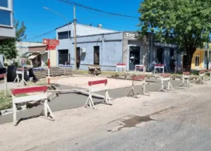 Continúan las obras de pavimentación en la ciudad de Villa Elisa