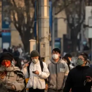 Alerta mundial: nuevo virus colapsa los hospitales en China