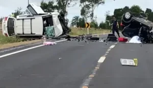 Brutal choque en Uruguay: dos turistas argentinos murieron