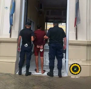 Aprehendido por robo en un  local de Colón