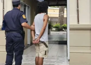 Sujeto aprehendido tras sustraer una garrafa en barrio El Brillante
