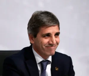 Luis Caputo confirmó que el acuerdo con el FMI será por u$s20.000 millones