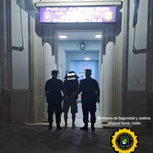 Villa Elisa: Secuestro de Arma de Fuego