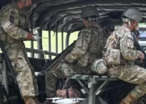 El Gobierno autorizó a los militares a detener civiles