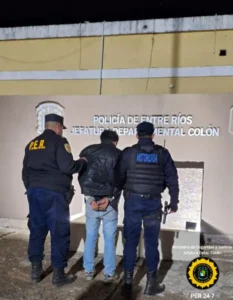 Detuvieron Masculino que sustraía mercadería en Comercios de Colón