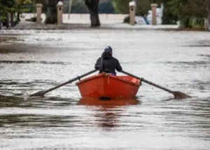 Buscan fortalecer las alertas ante impactos ambientales en ciudades costeras del río Uruguay