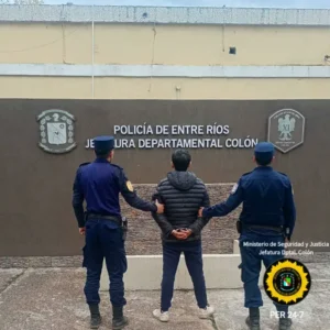 Detención de un  Masculino con Pedido de Captura en Colón