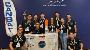 Estudiantes argentinos ganan competencia de la NASA con un satélite diseñado por ellos