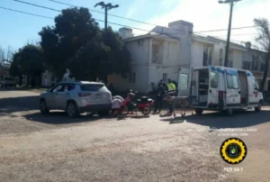 Colón: Accidente de tránsito entre una camioneta y una motocicleta dejó una lesionada grave