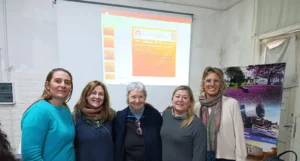 Villa Elisa presente en jornada sobre gestión y valorización de cementerios patrimoniales