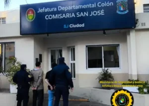 San José: Detenidos tras Agresión y Resistencia en Plaza Urquiza