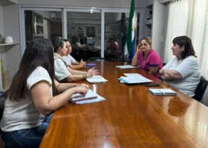 Reunión con referentes del sector salud de Villa Elisa