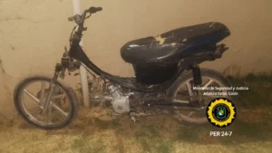 Secuestro de moto vehículo para establecer propiedad y procedencia