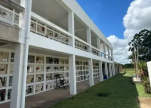 Villa Elisa: Se continúan ejecutando mejoras en el Cementerio local