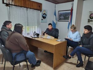 Arroyo barú adjudicó obras para mejorar caminos rurales